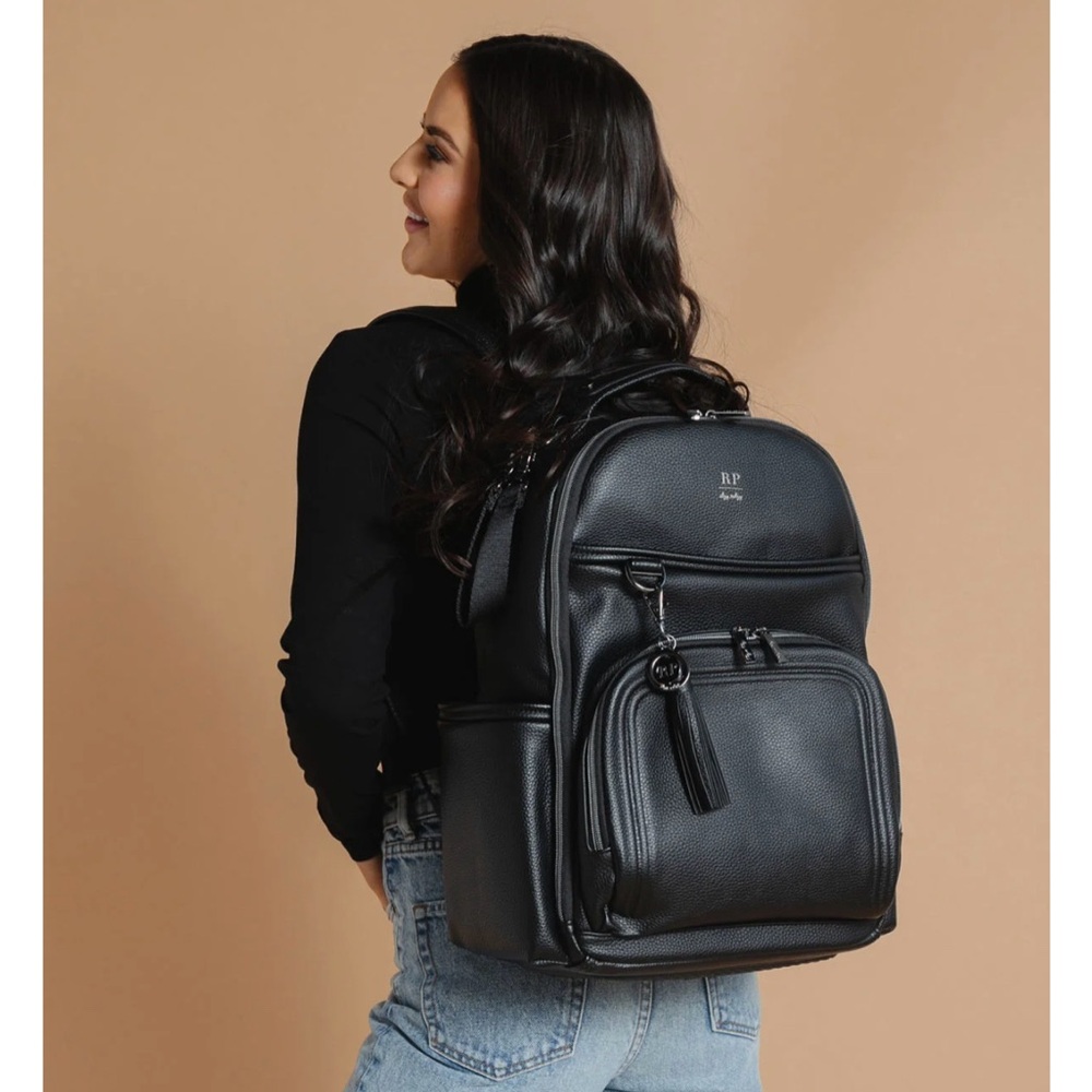 ✨Limited Edition✨ Itzy Ritzy Boss Bag Plus x Rachel Parcell🖤